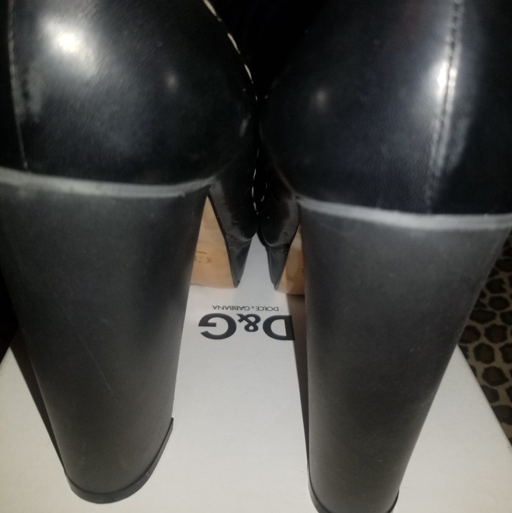 Chloe Pump - Picture 6 of 10